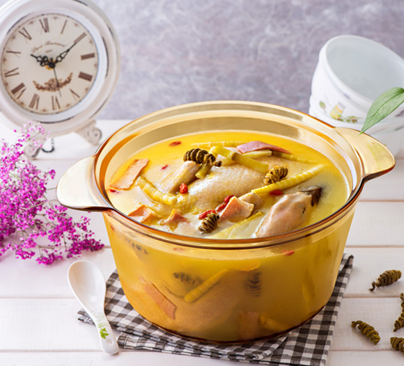 枫斗老鸭扁尖汤